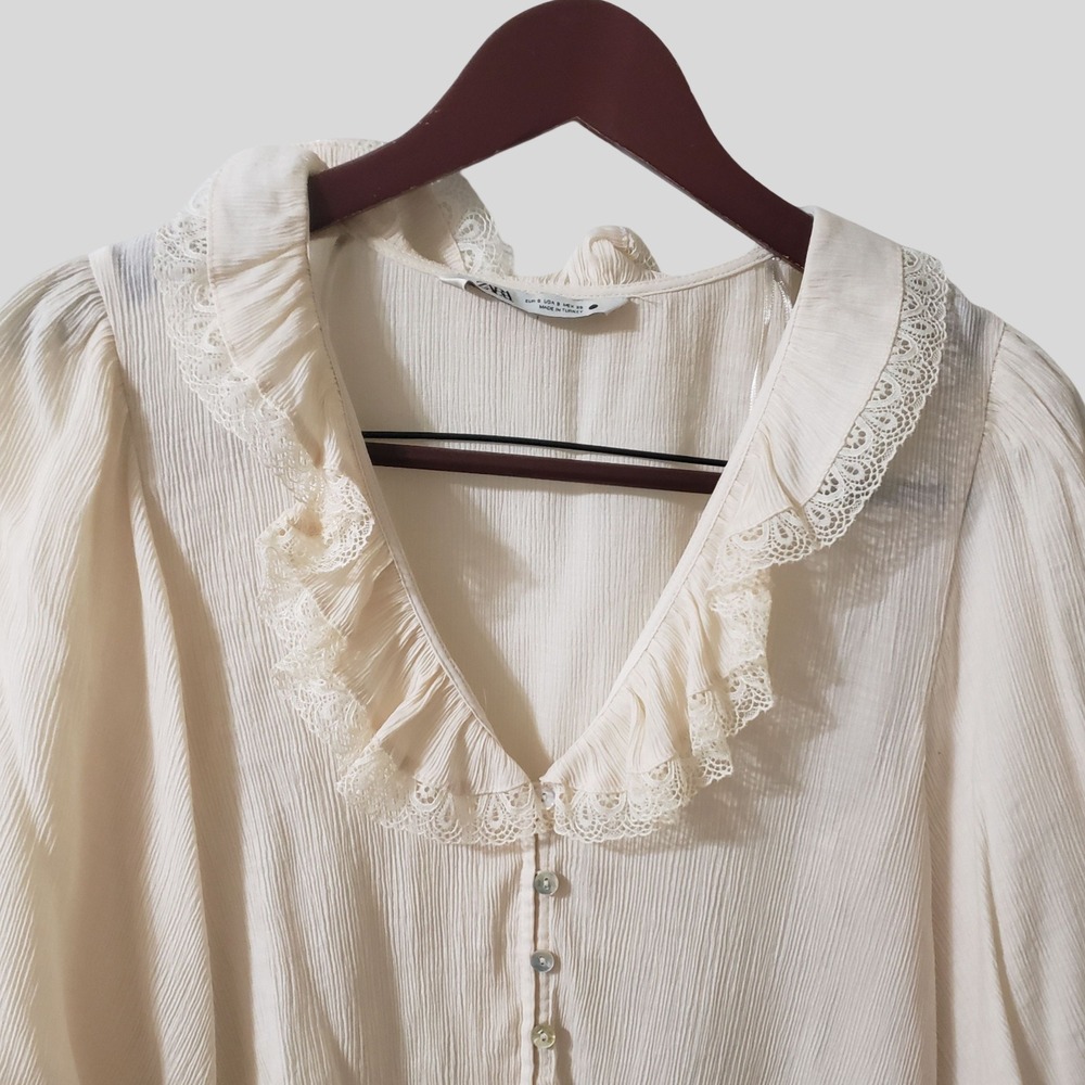 Zara Womens Cream Lace Ruffle V-Neck Button Front Balloon Sleeve Blouse Small - Picture 2 of 12